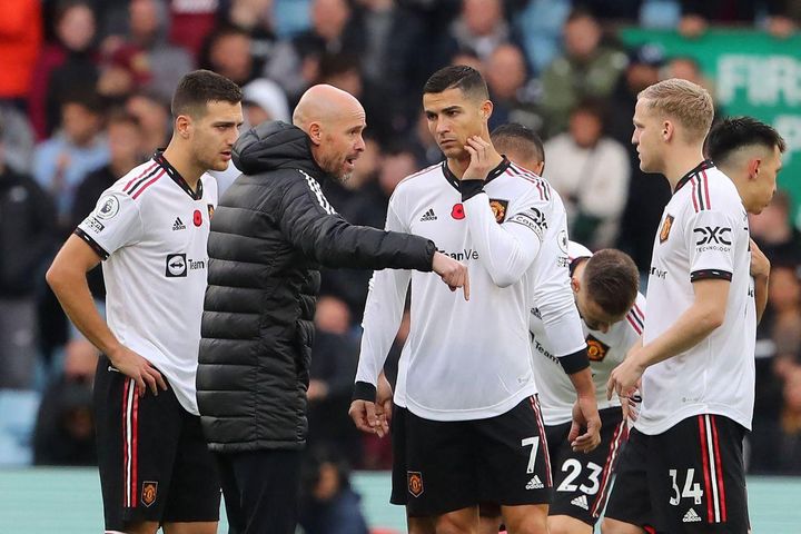 HLV Ten Hag mắc sai lầm và Man United phản bội Ronaldo