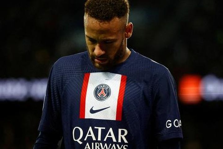 HLV Galtier nói gì về tấm thẻ đỏ của Neymar?