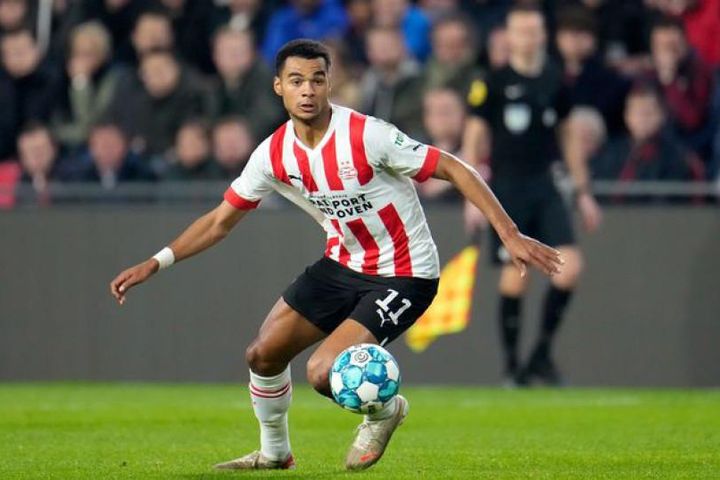 Liverpool tăng cường sức mạnh hàng công