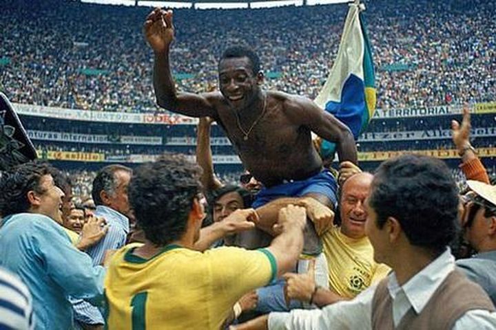 8 dấu ấn đặc biệt nhất trong sự nghiệp của 'Vua bóng đá' Pele