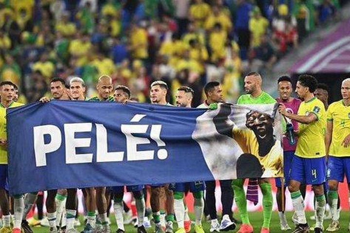 'Vua bóng đá' Pele được tưởng nhớ khắp toàn cầu