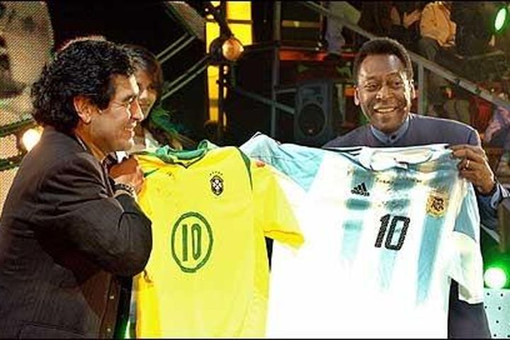 Ngày Pele biến giấc mơ của Maradona thành hiện thực