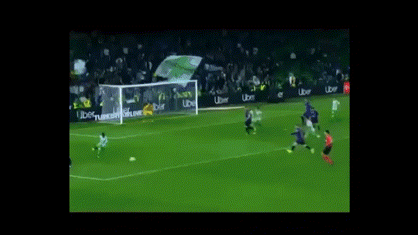 Video những khoảnh khắc giống nhau kỳ lạ giữa Maradona, Neymar, Zidane, Ronaldo, Messi... và Pele
