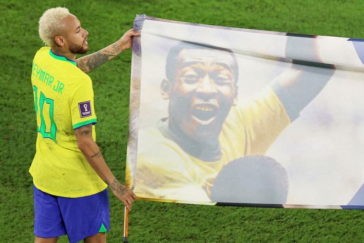 Pele qua đời: Thế giới tiếc thương, Neymar, Ronaldo viết tâm thư xúc động