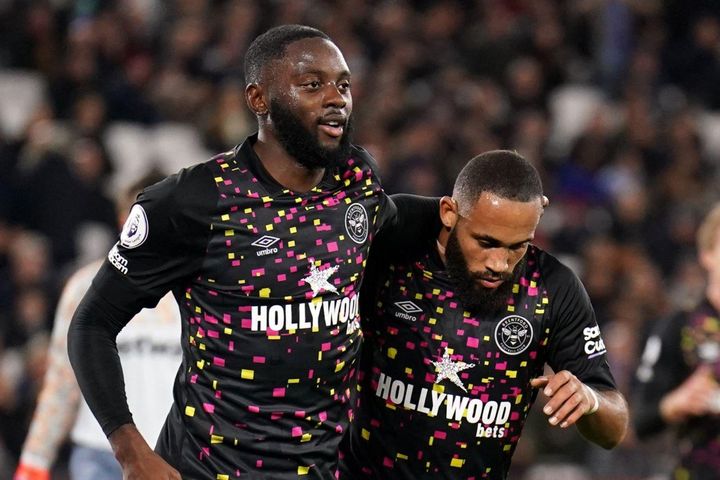 Brentford tiếp tục gây bất ngờ ở Ngoại hạng Anh