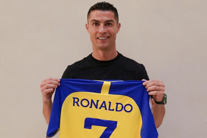 Ronaldo và dàn cầu thủ nổi tiếng đang đá ở Saudi Arabia