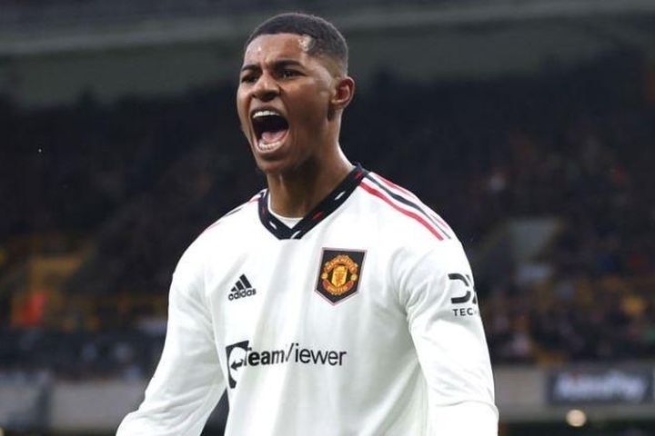 Man United vào top 4 sau trận thắng nhọc trước Wolves