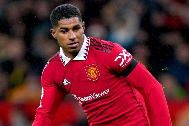 Luke Shaw ủng hộ Ten Hag trừng phạt Rashford