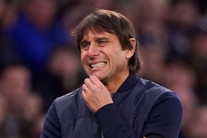Cơn khủng hoảng của Tottenham