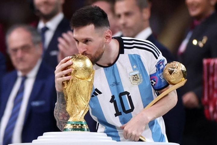 Messi và dàn sao hết hợp đồng trong năm 2023