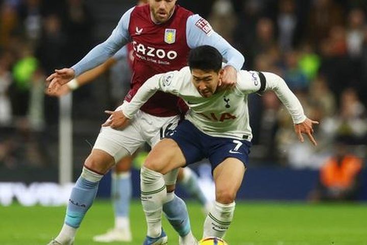 Tottenham và Chelsea ngã ngựa, Ngoại hạng Anh biến động khó lường