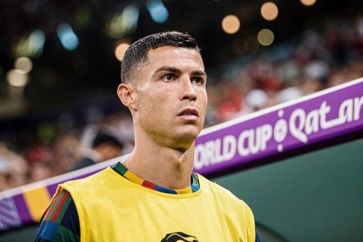 Hé lộ điều khoản đặc biệt trong hợp đồng của Ronaldo với CLB Al Nassr