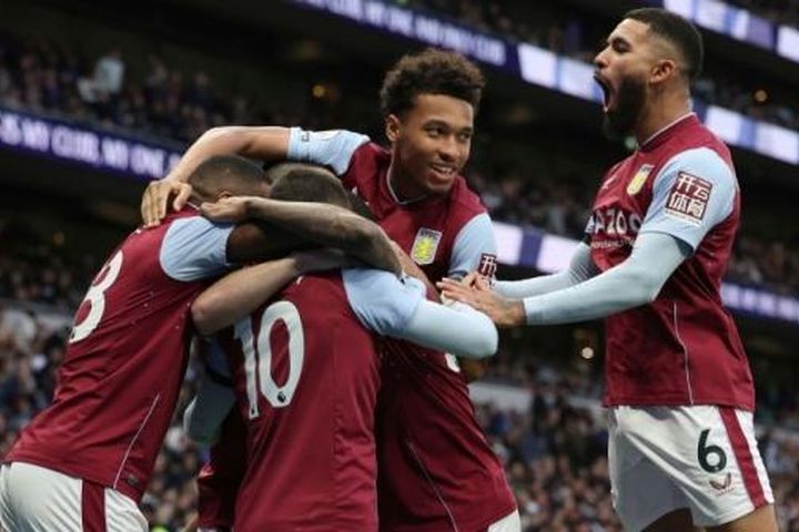 Bảng xếp hạng Ngoại hạng Anh mới nhất ngày 2/1/2023: Thua Aston Villa, Tottenham chính thức rời Top 4