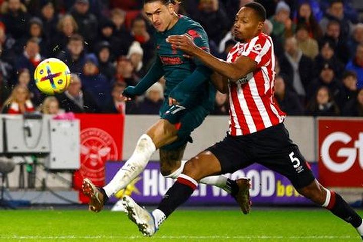 Liverpool thua sốc Brentford, tan giấc mơ Top 5 Ngoại hạng Anh