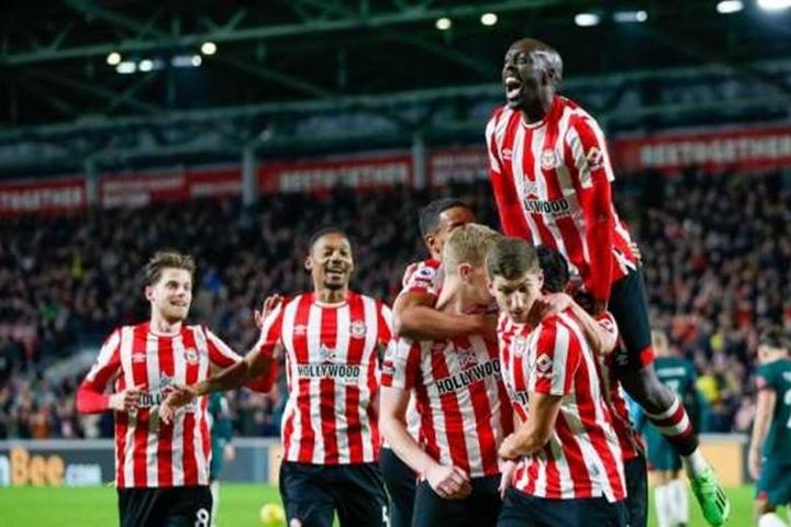 Brentford quật ngã Liverpool, chiến thắng lịch sử của 'bầy Ong'
