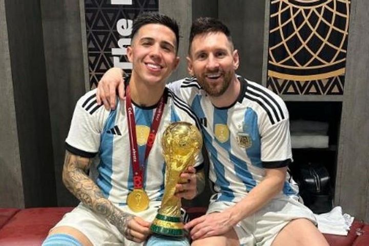 Chelsea xong điều khoản với Enzo Fernandez, 'nổ' bom tấn 127 triệu euro