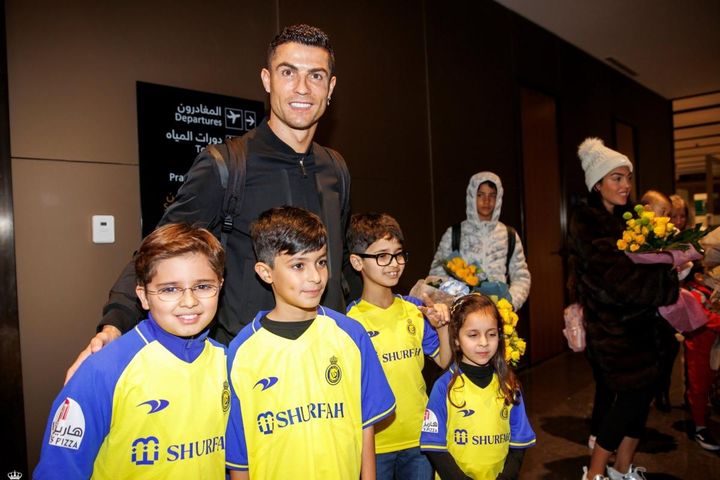 Đêm nay, Cristiano Ronaldo sẽ chính thức ra mắt Al Nassr