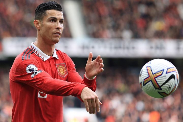MU từng làm mọi cách để bán Ronaldo