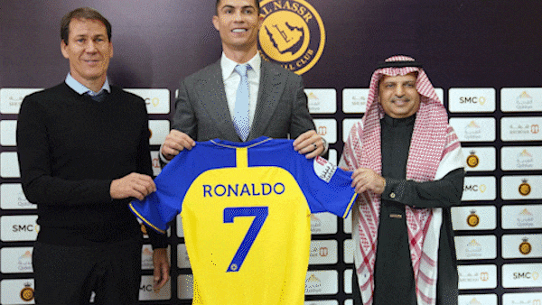 Ronaldo: 'Có rất nhiều đề nghị, nhưng tôi chọn Al Nassr'