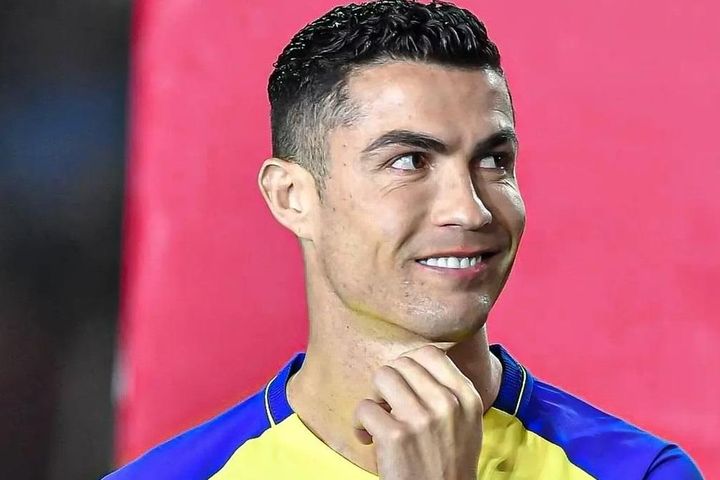Ronaldo chính thức ra mắt CLB Al Nassr