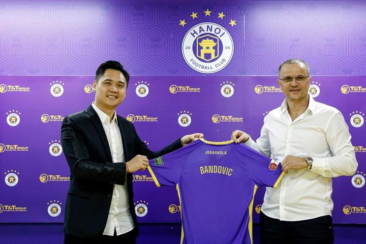 Božidar Bandović trở thành huấn luyện viên trưởng Hà Nội FC