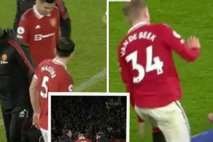 Van de Beek rời sân trong lần thứ 2 được đá chính tại Premier League