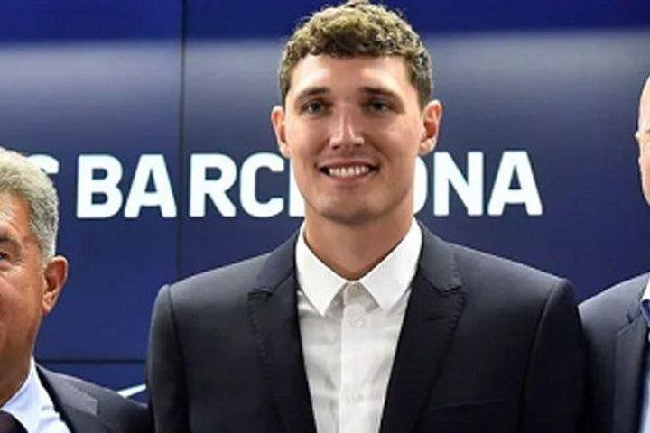 Barca bị phạt vì 'hat-trick' vi phạm luật công bằng tài chính