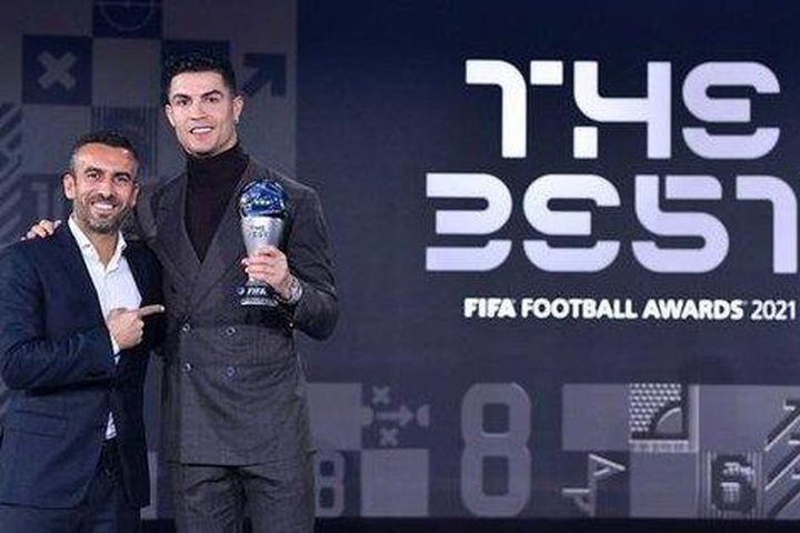 Ronaldo chấm dứt hợp tác với siêu cò Jorge Mendes
