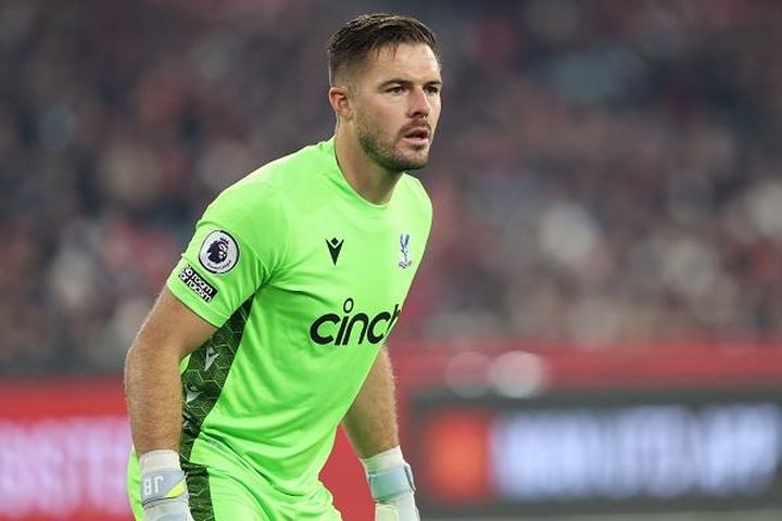 Man United kiểm tra y tế tân binh đầu tiên trong phiên chợ giữa mùa