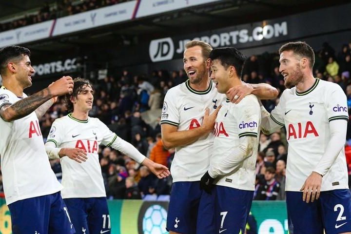 Harry Kane ghi cú đúp, Heung-Min Son lần đầu lập công sau 8 trận