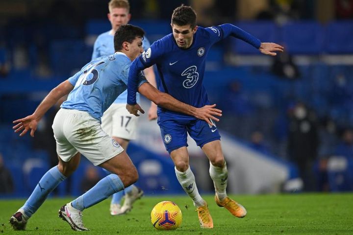 Ngoại hạng Anh: Stamford Bridge 'dậy sóng'