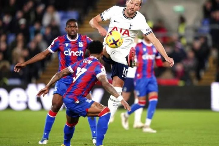 Kane và Son giúp Tottenham thắng đậm