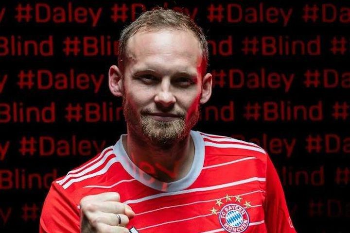 Cựu hậu vệ MU gia nhập Bayern Munich