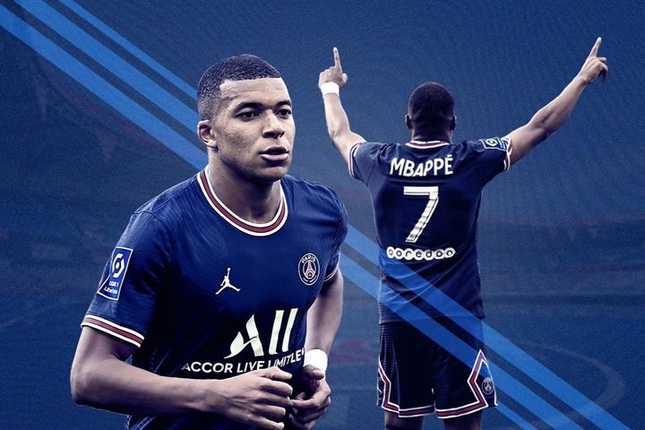 Mbappe kiếm tiền nhiều nhất giới bóng đá trong năm 2022