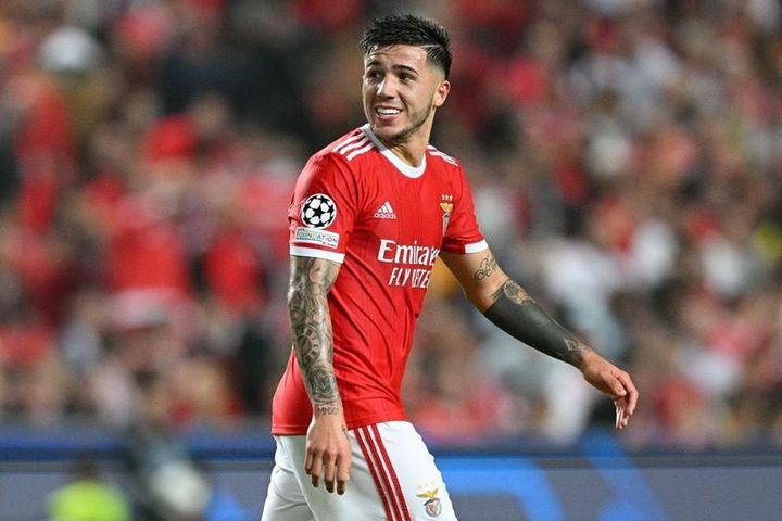Benfica phàn nàn cách Chelsea tiếp cận Enzo Fernandez