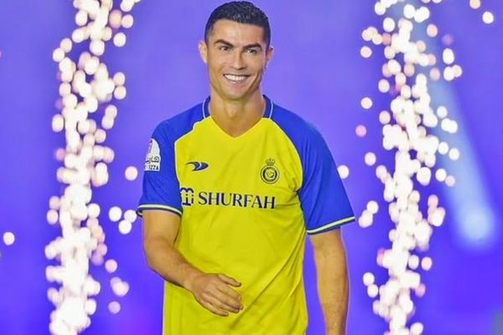 Ronaldo chưa hết rắc rối khi đến câu lạc bộ mới Al-Nassr