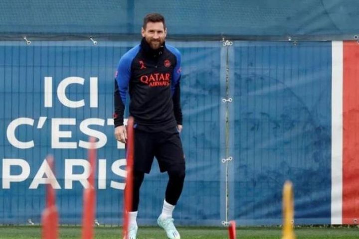 Messi sánh vai Federer vĩ đại nhất, có tái xuất đá cho PSG đêm nay?