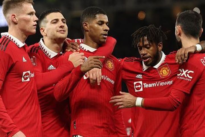 Marcus Rashford bùng nổ, Man United thẳng tiến vòng 4 FA Cup