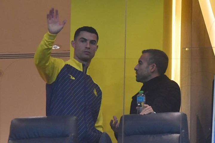 Ronaldo dự khán & pha trò cổ vũ Al Nassr, chứng kiến đội nhà thắng nhẹ