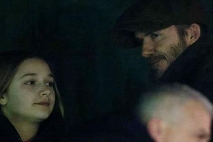 David Beckham tới sân cổ vũ cậu hai Romeo