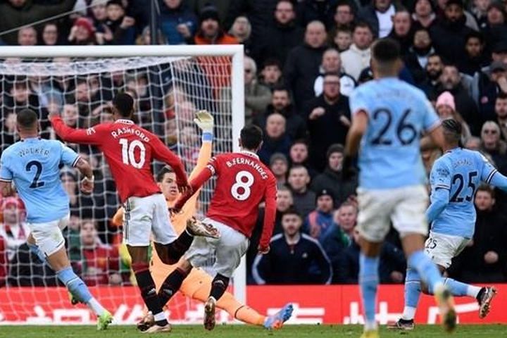 Man Utd xây chắc vị trí thứ ba trên bảng xếp hạng Premier League