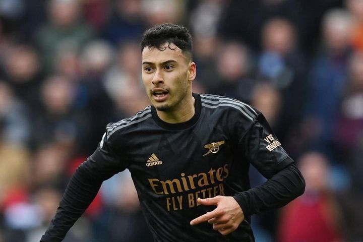 Ghi 2 bàn phút bù giờ, Arsenal thắng kịch tính Aston Villa