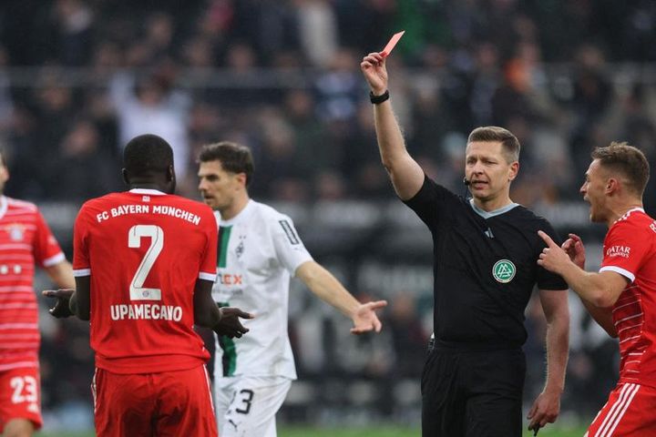 Bayern Munich thất bại trước Borussia Monchengladbach