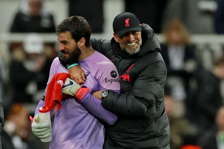 Liverpool chấm dứt mạch 17 trận bất bại của Newcastle