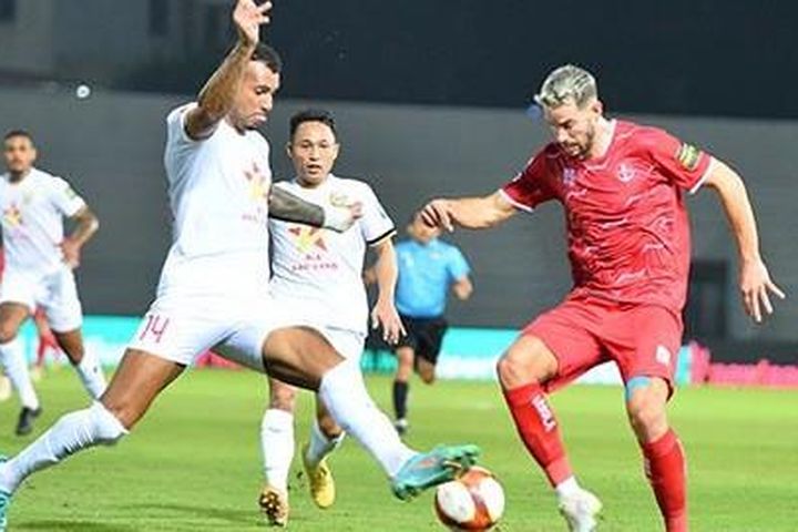 HLV Phan Thanh Hùng xin không trả lời họp báo; Kết quả Hải Phòng 2-3 HL Hà Tĩnh: Thất bại điên rồ