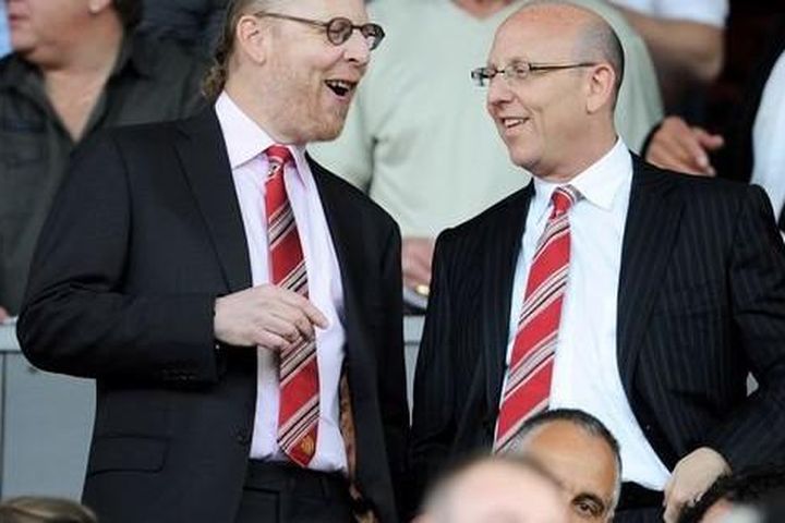 Nhà Glazer phản ứng với giá hỏi mua Man United của tỷ phú Qatar và Sir Jim Ratcliffe