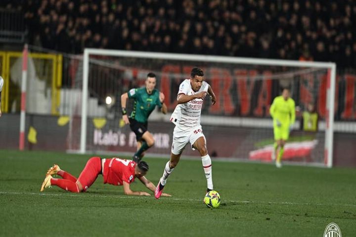 Kết quả bóng đá Monza - AC Milan: Kết liễu sắc lẹm, xây chắc top 4 (Serie A)
