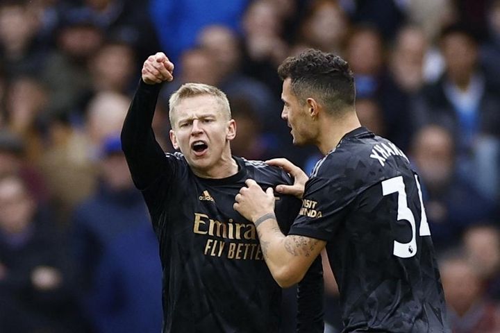 Bảng xếp hạng Ngoại hạng Anh mới nhất: Arsenal dẫn đầu, Liverpool áp sát tốp 4