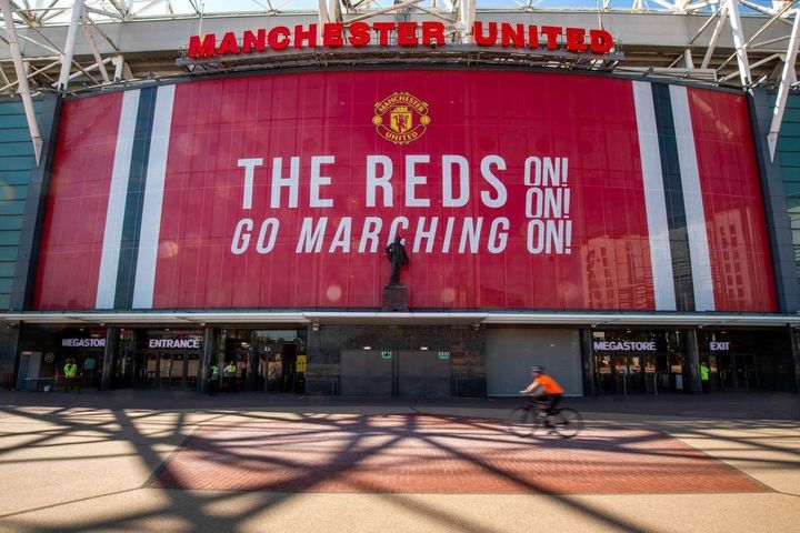 Bank of America hậu thuẫn tỷ phú Qatar mua lại Man Utd