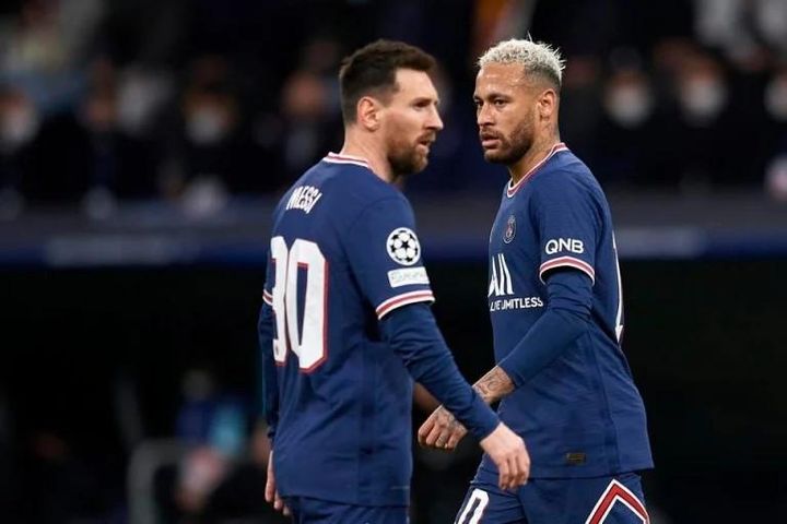 Messi sẽ rời khỏi PSG nếu bán Neymar